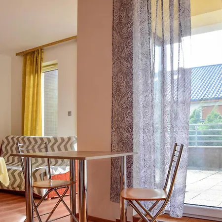 1 Bedroom Cozy In